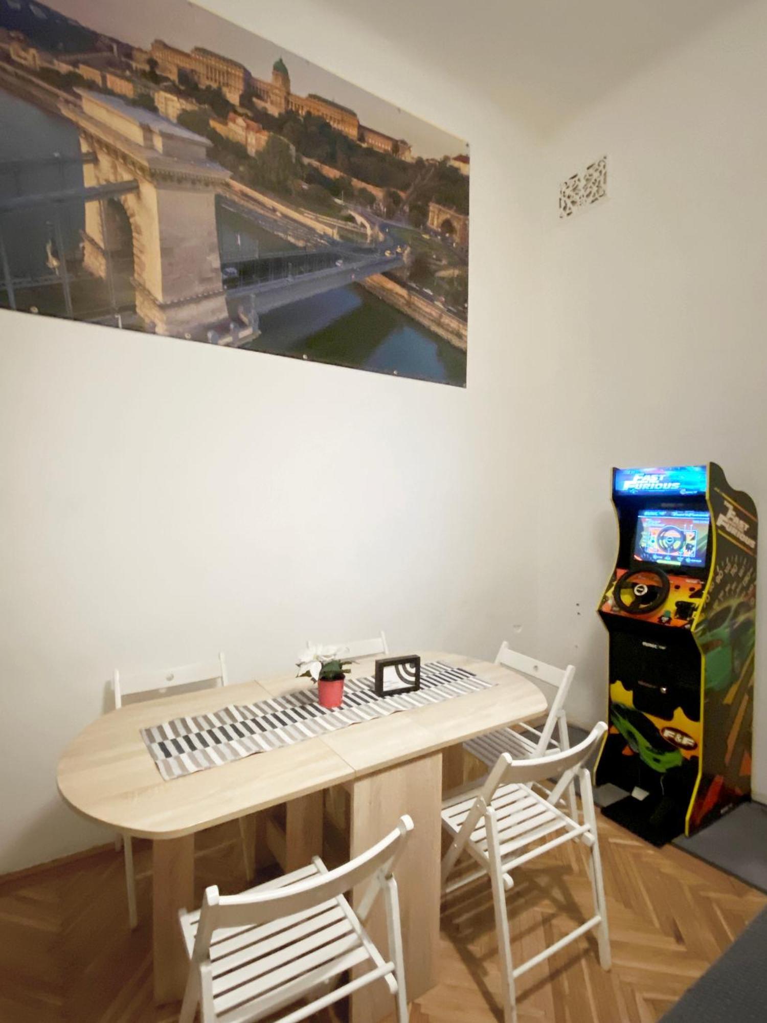 Apartmán Free Parking Sega Rally *